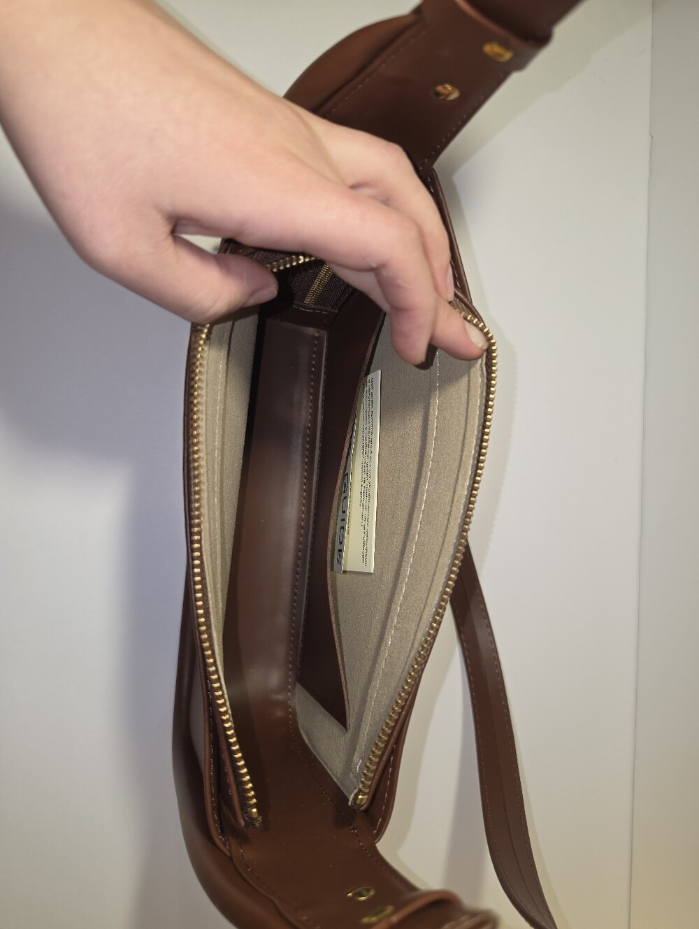 BAGLLET BG136 Chestnut Italian Leather Baguette Crossbody Bag - Picture 13 of 13